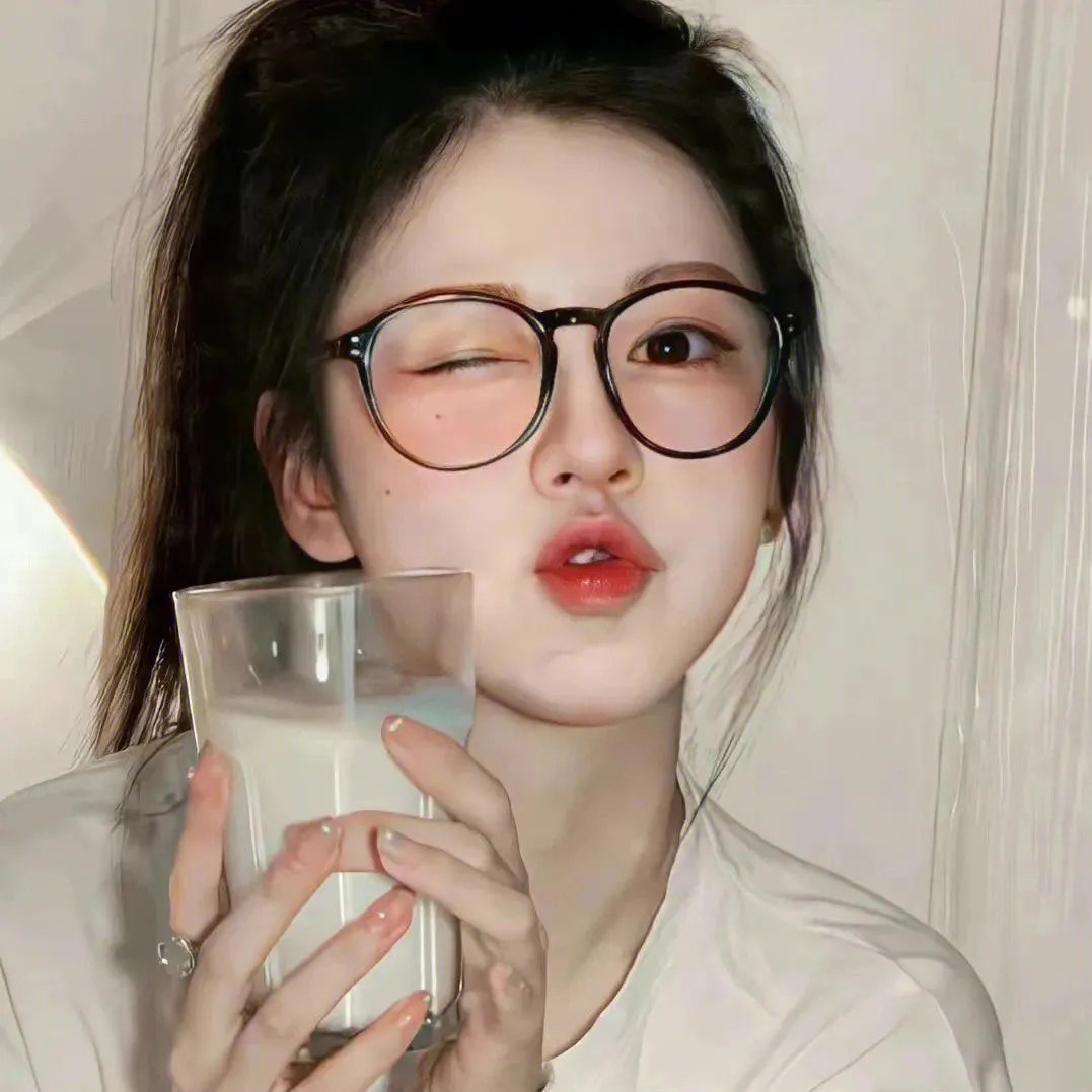 疯狂的钥匙 封面